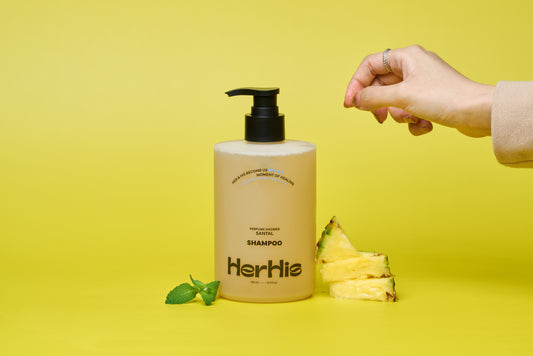 HerHis(ハーヒズ)シャンプー 500ml サンタル・酵素シャンプー